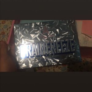 Brainfreeze highlighter palette.